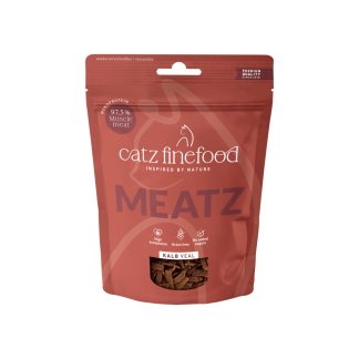 Лакомство для кошек Catz Finefood Meatz No. 5 из телятины, 45 г, 98% мяса.