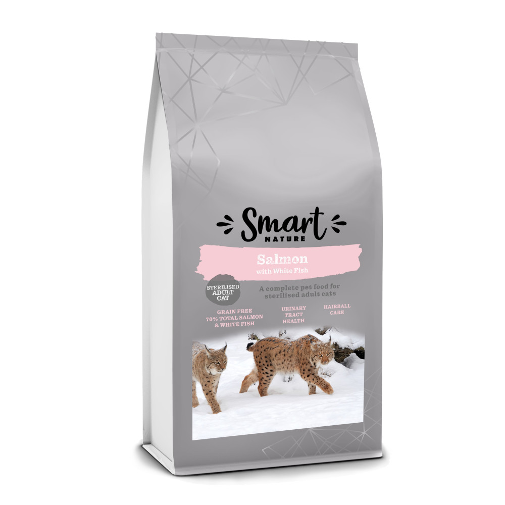 Smart Nature Holistic Cat Hair Skin 70% Fish 5kg Беззерновой корм для кошек, содержащий 70% белой лососевой рыбы, обеспечивает красивую шерсть и кожу, предназначен для стерилизованных кошек.